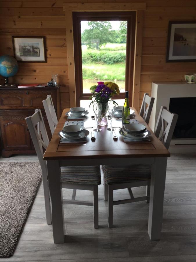 Redwood Lodge Ludlow Esterno foto