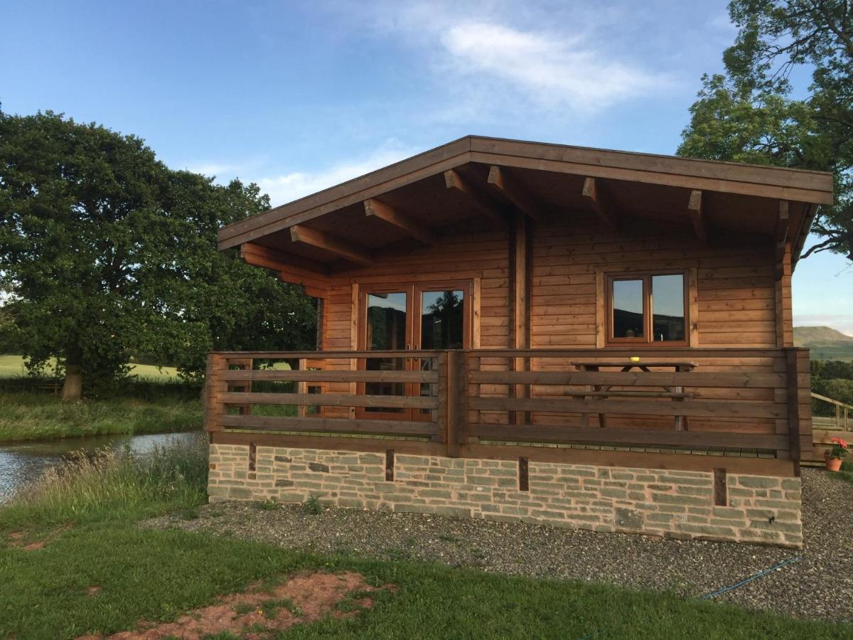 Redwood Lodge Ludlow Esterno foto